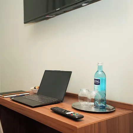 Hotel Attaché An Der Messe 3*