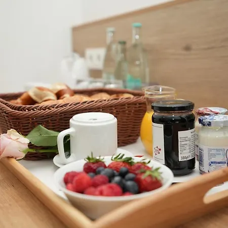 아타체 안 데르 메세 프랑크푸르트