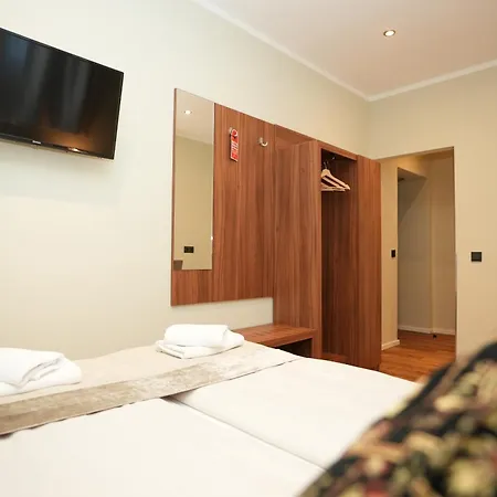 아타체 안 데르 메세 프랑크푸르트