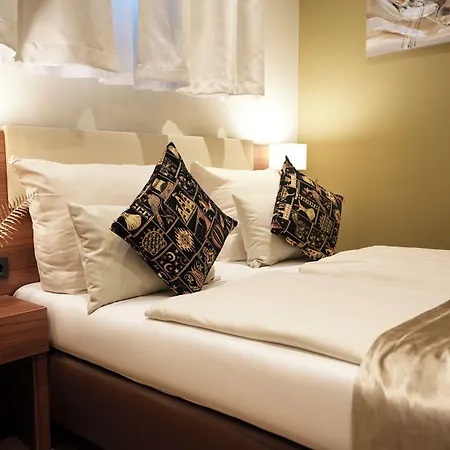 梅斯阿塔赫尔酒店 酒店 美因河畔法兰克福