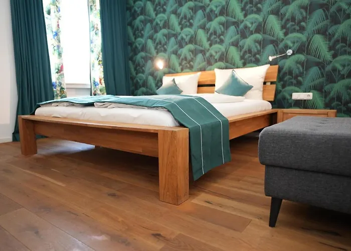 Hotel Attaché An Der Messe 3*