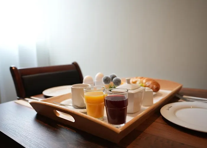 Attaché An Der Messe