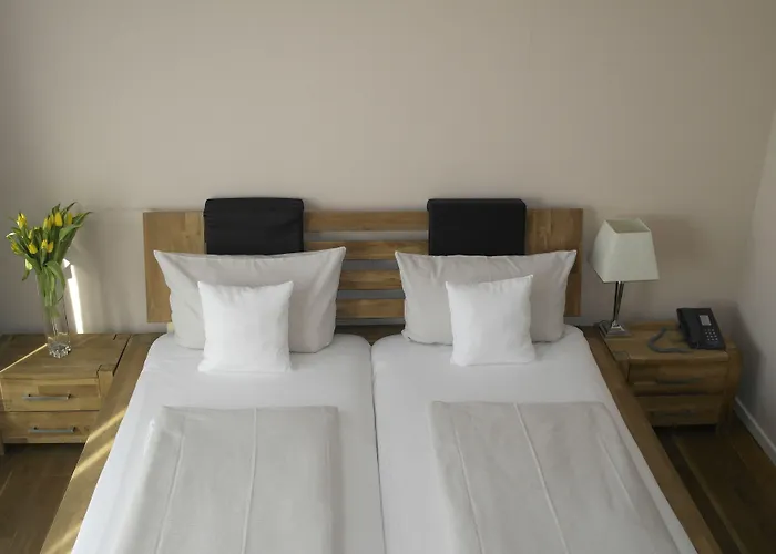 Attaché An Der Messe Fráncfort del Meno