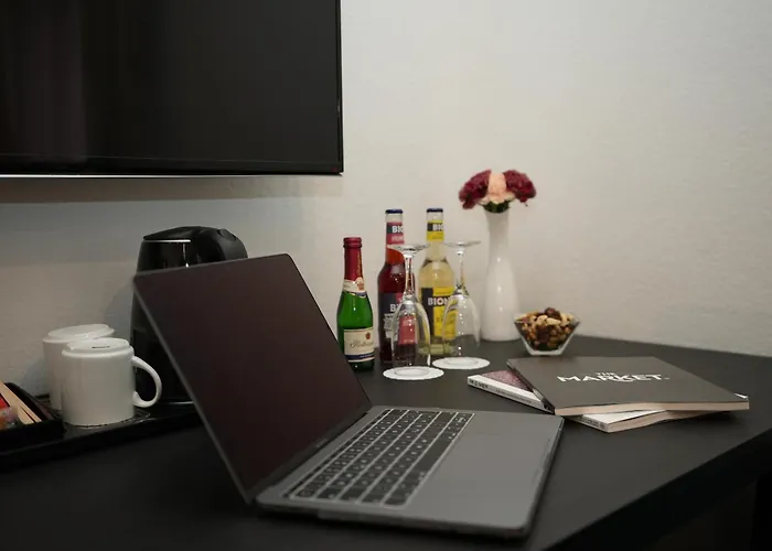 アタッシェ アン デア メッセ フランクフルト