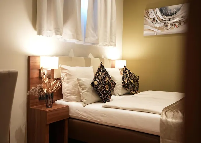 アタッシェ アン デア メッセ ホテル フランクフルト