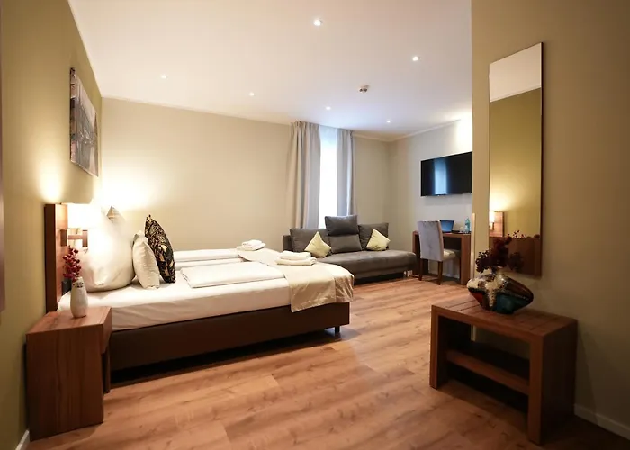 アタッシェ アン デア メッセ ホテル フランクフルト