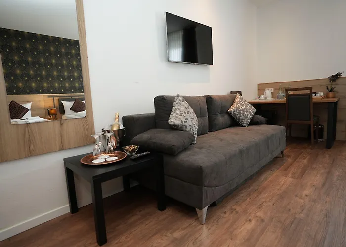 아타체 안 데르 메세 호텔 3*